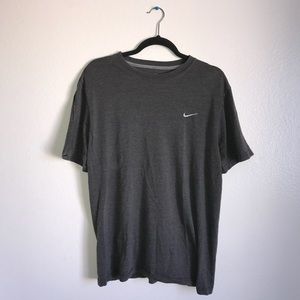 Gray NIKE tee